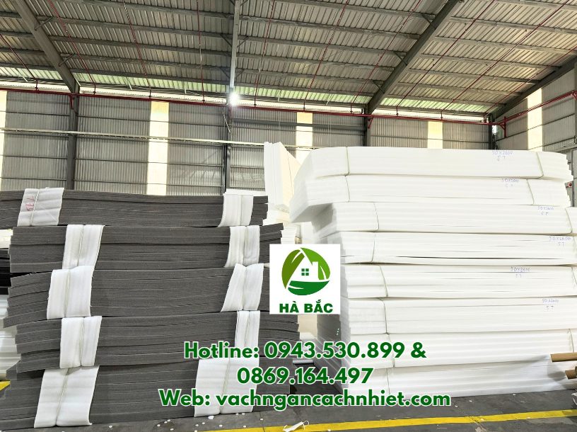 tam-mut-xop-pe-foam-den