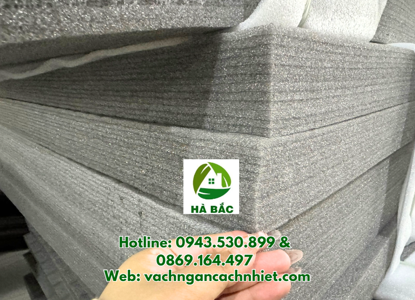 tam-mut-xop-pe-foam-den